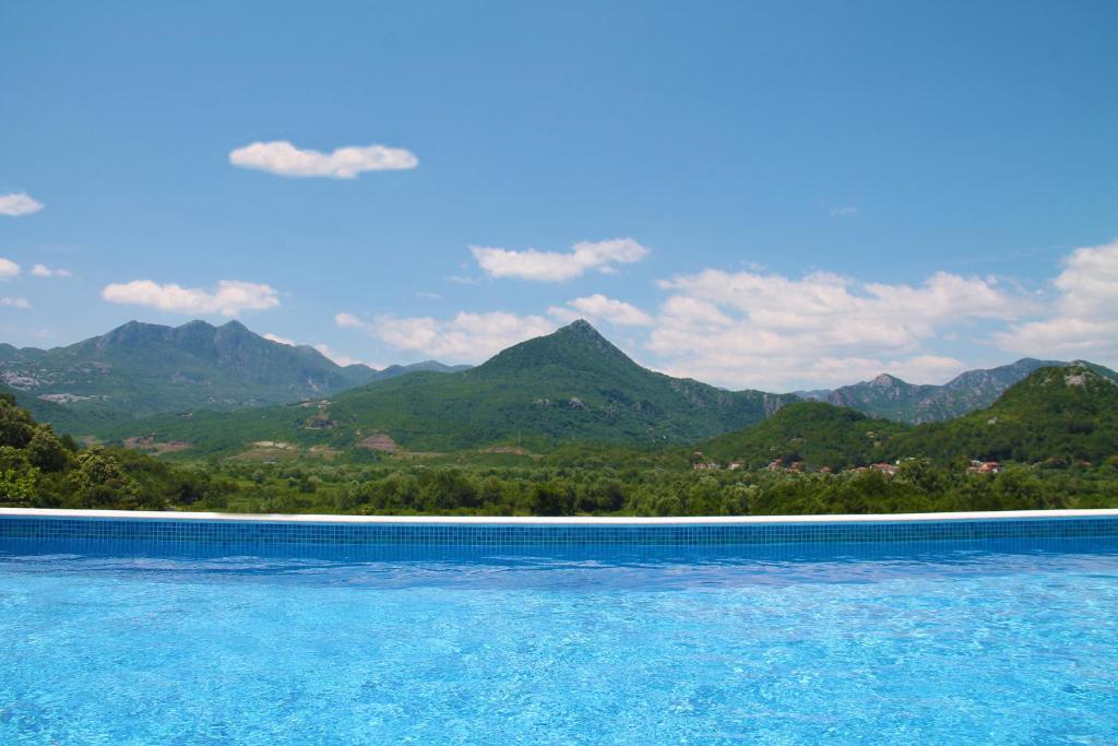 Fotografie z fotogalerie ubytování Eco Resort Cermeniza v destinaci Virpazar
