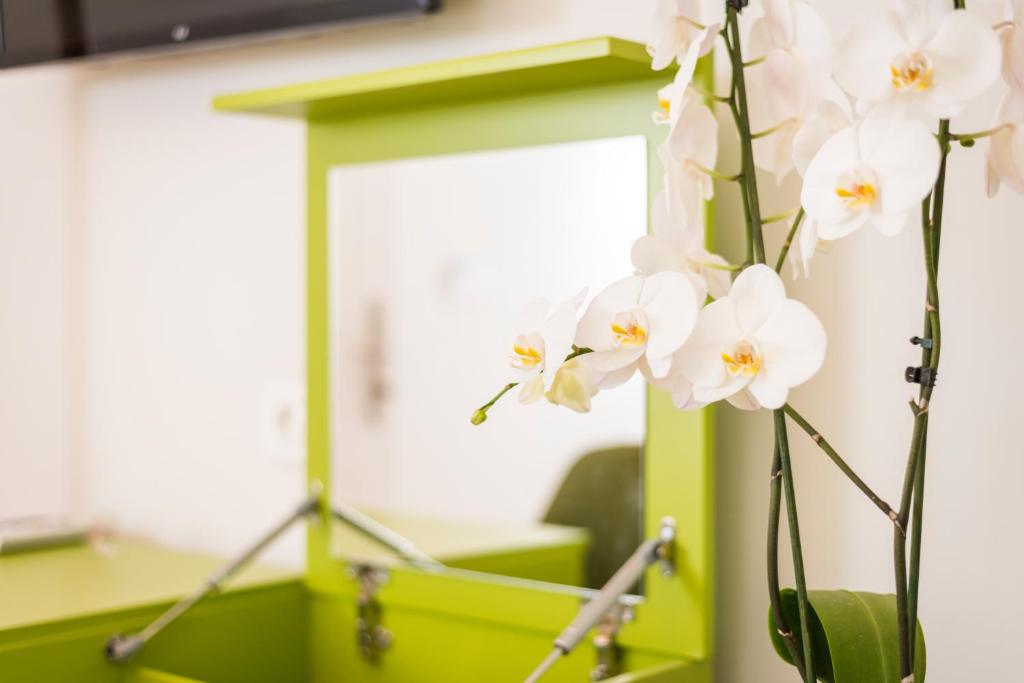 TheJoy City Suites - 5