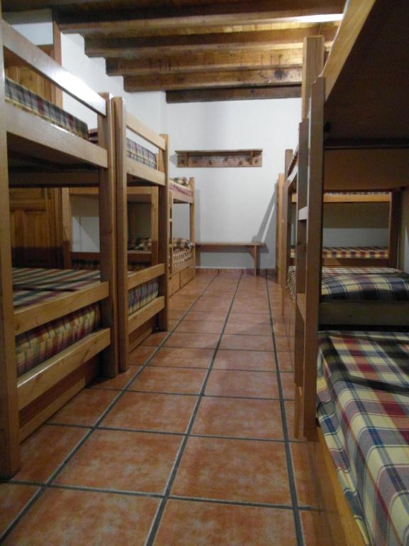 Albergue La Torre - Cama Individual En Habitación Compartida Mixta