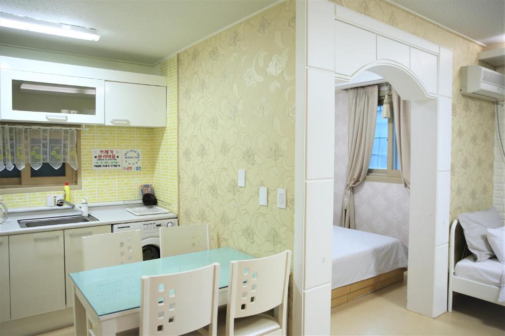 Shinevalley Pension & Hotel - Studio (4 Adults)