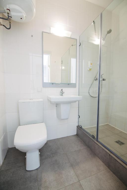 Koupelna v ubytování Volna Hotel