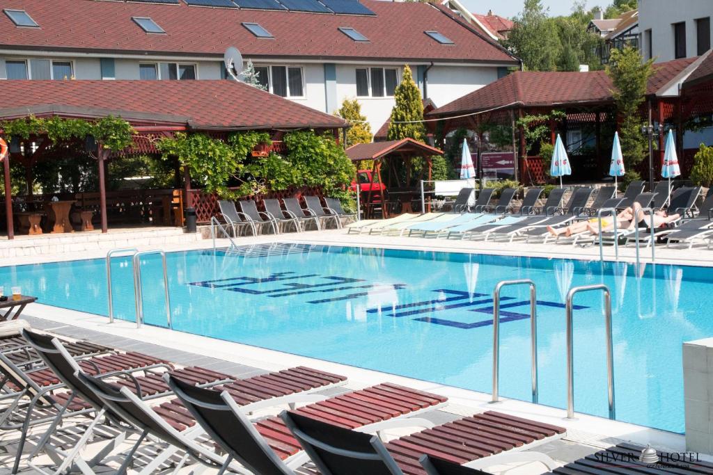 Bazén v ubytování Silver Hotel nebo v jeho okolí
