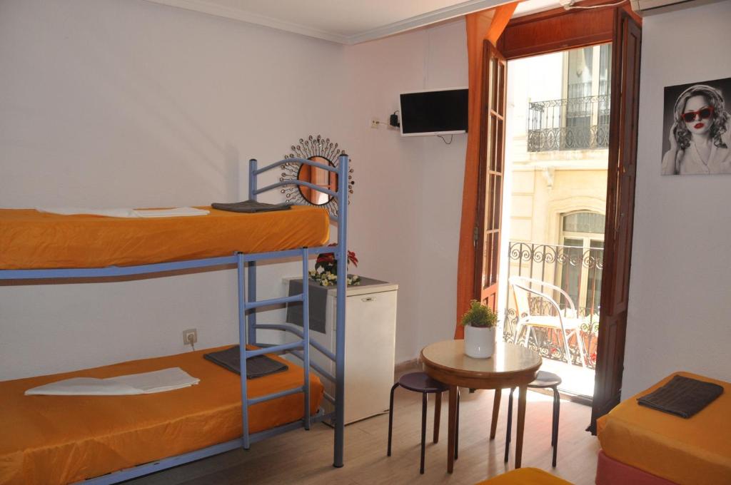 Gallery image of Hostal Mayor in Alicante