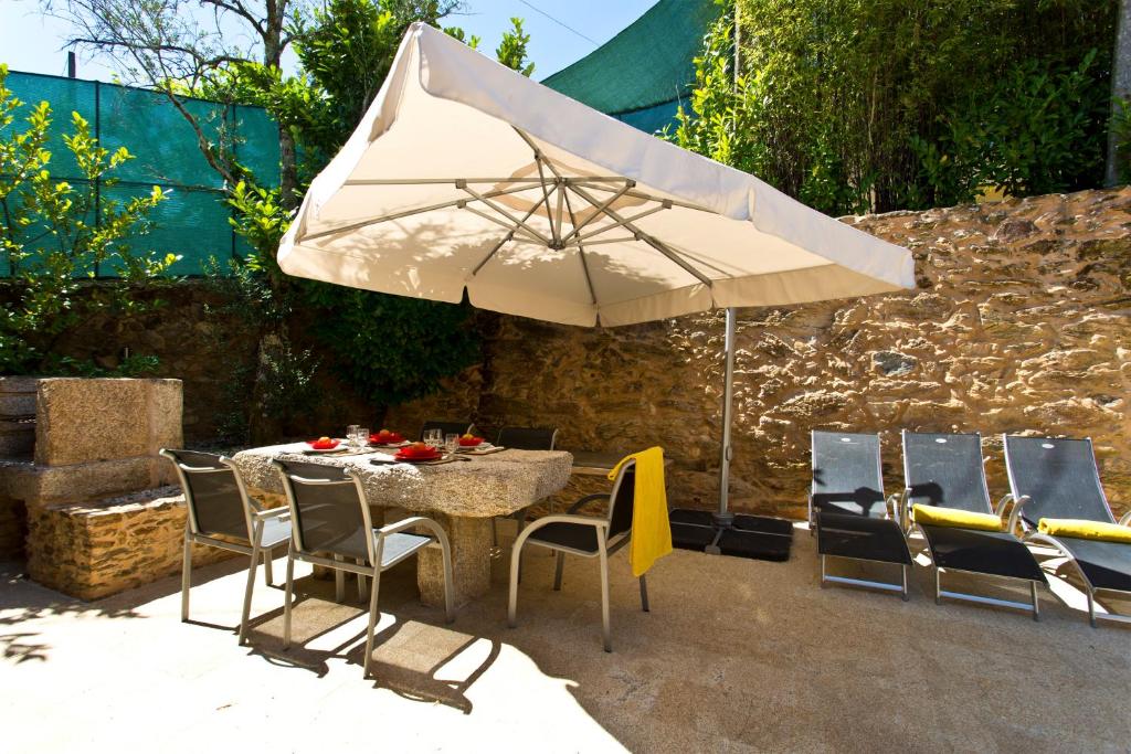 Patio nebo venkovní prostory v ubytování Quinta De Fundevila -quinta privada