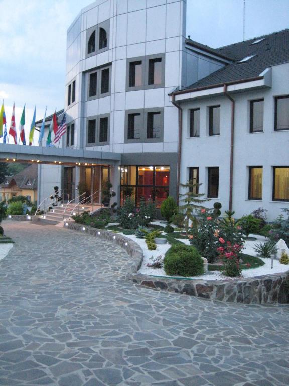 Budova, kde se hotel nachází