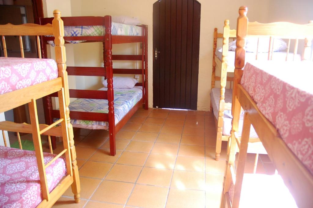  Ilhabela Hostel