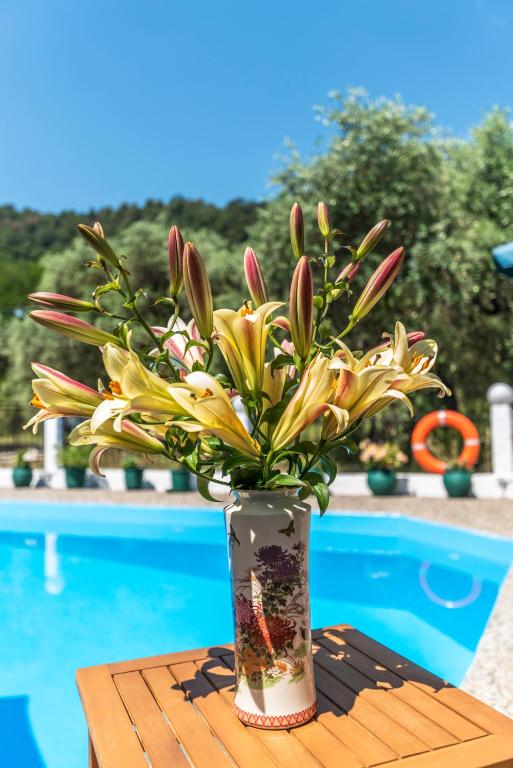Bazén v ubytování Hotel Sylvia nebo v jeho okolí