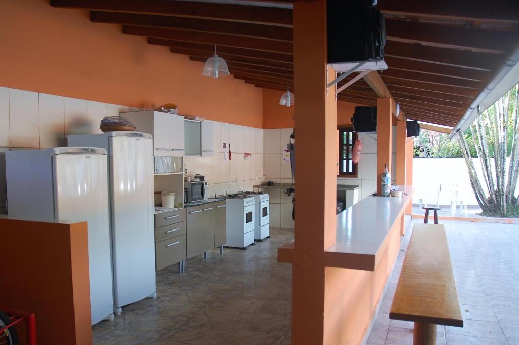 Ilhabela Hostel