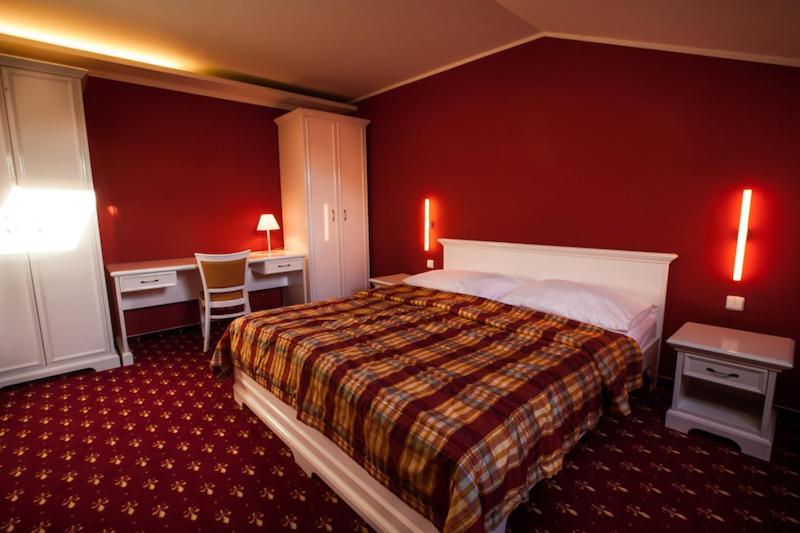 Postel nebo postele na pokoji v ubytování Park Hotel Tartuf