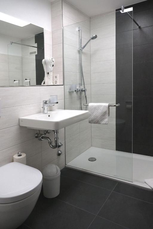 Koupelna v ubytování Hotel am Stadtgarten