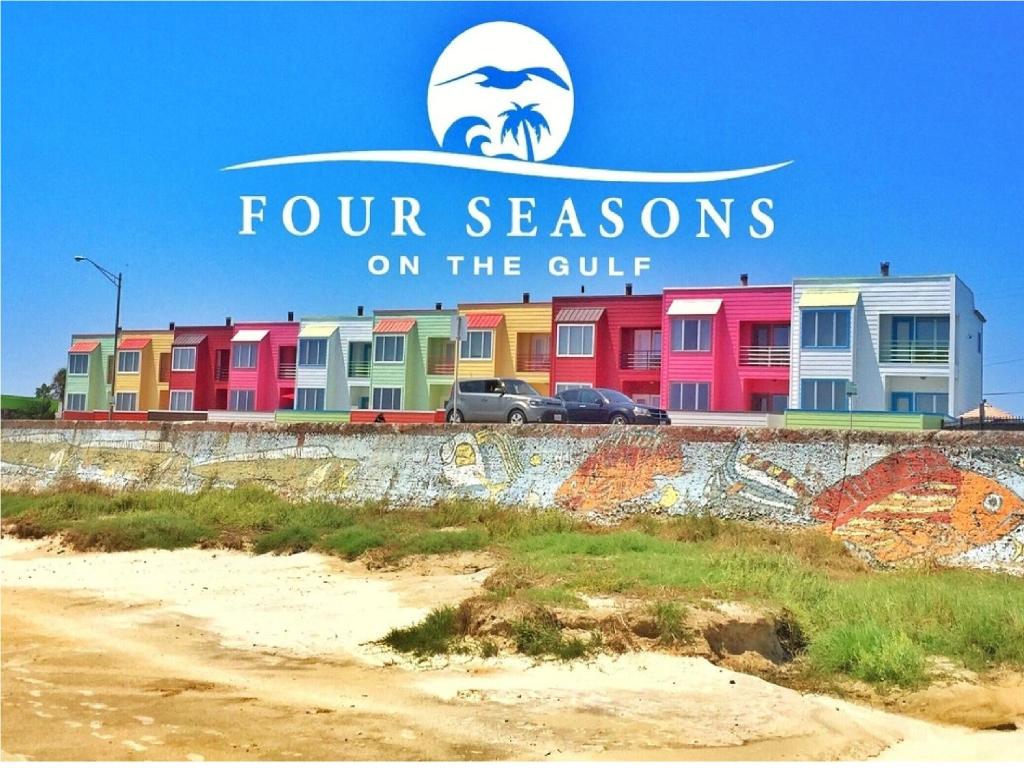 un panneau indiquant quatre saisons sur le golfe dans l'établissement Four Seasons on the Gulf, à Galveston