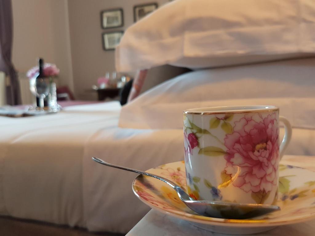 Althea Inn Roof Terrace - 12