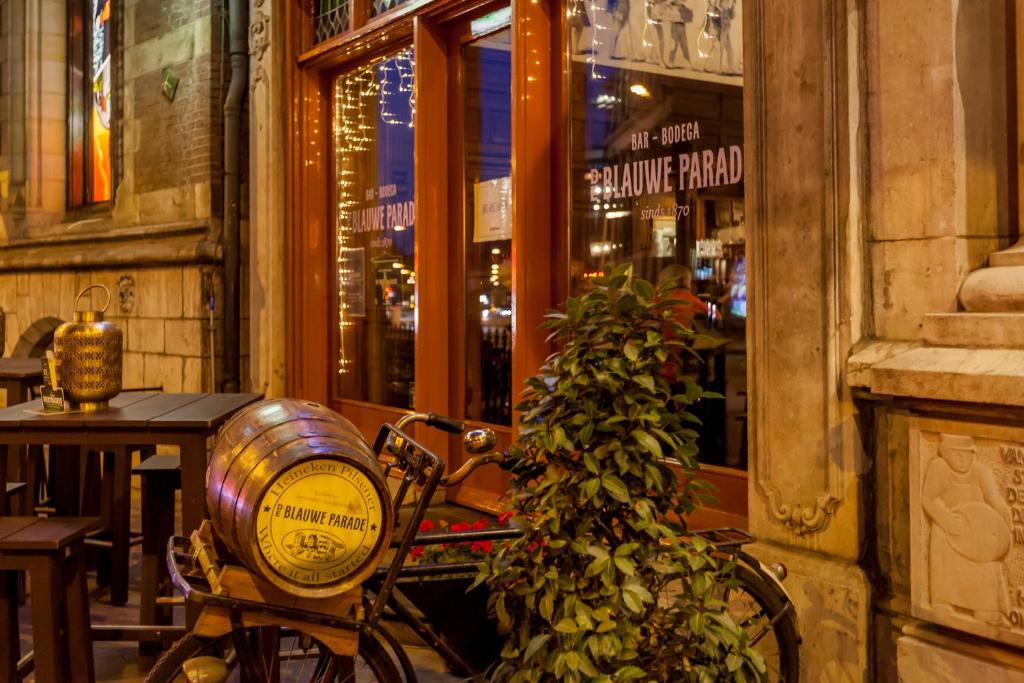 Drankjes bij Hotel Die Port van Cleve