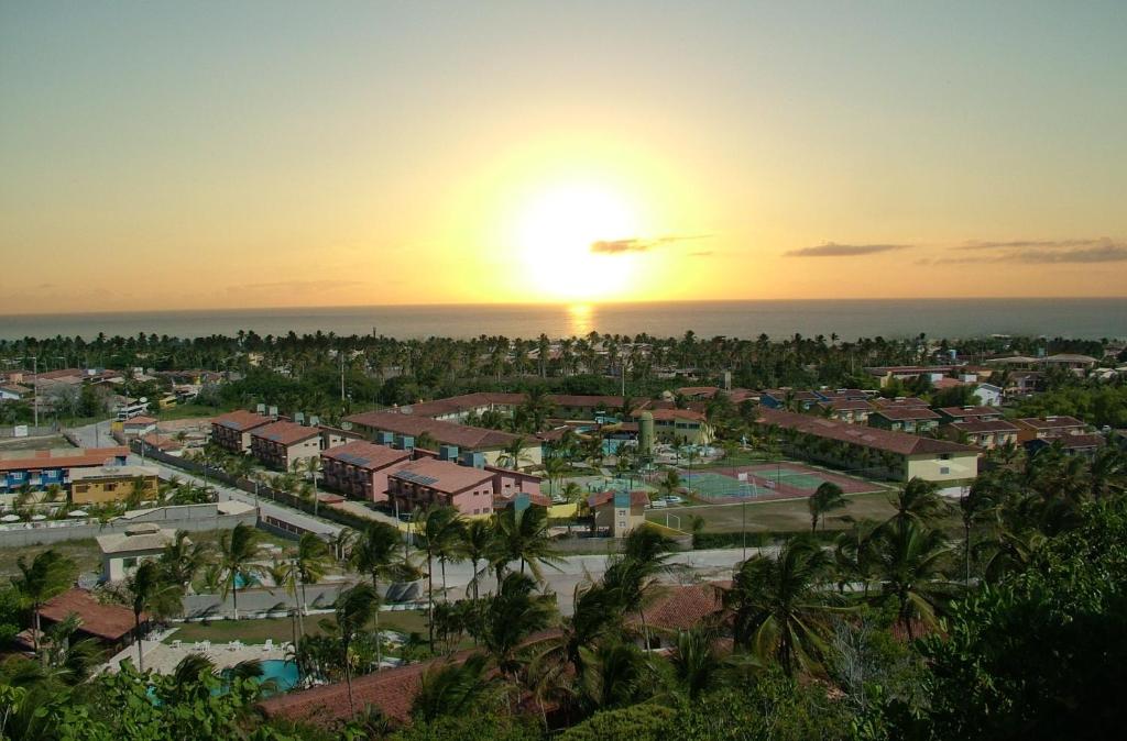 O pôr ou nascer do sol visto do hotel ou dos arredores