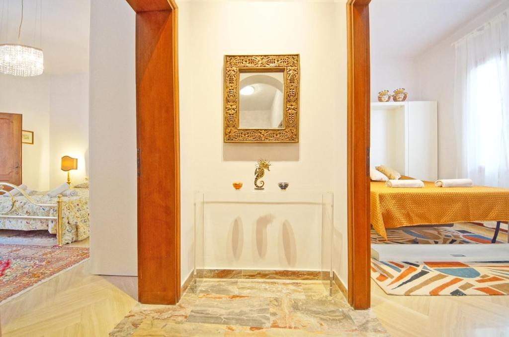 Posteľ alebo postele v izbe v ubytovaní DolceVita Apartments N 250