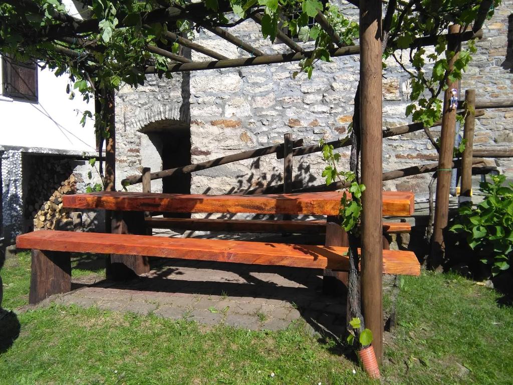 A garden outside Ranch Dei Salassi del Suc