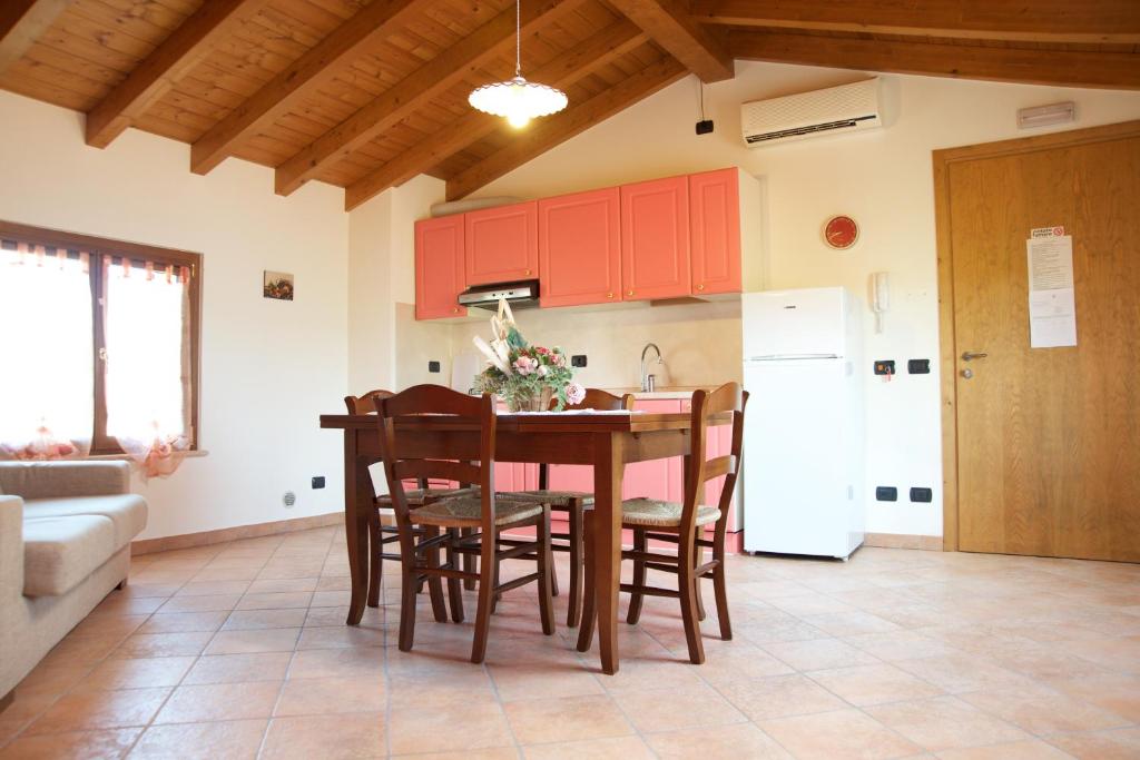 Kuchyň nebo kuchyňský kout v ubytování Agriturismo Albarello