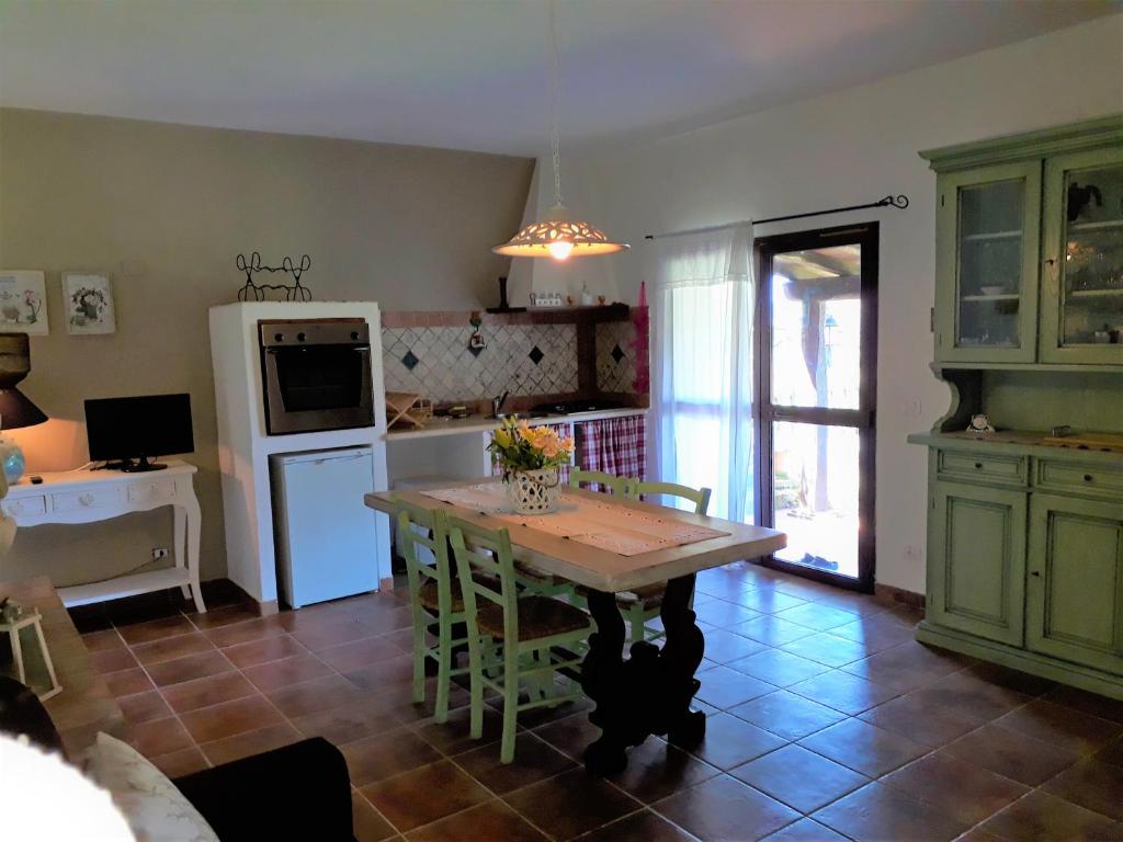 Kuchyňa alebo kuchynka v ubytovaní Agriturismo San Giacomo
