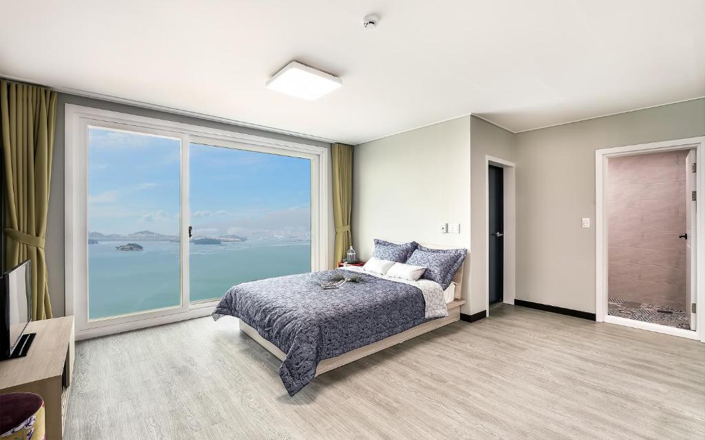 Yeosu Blooming Pension - Deluxe Studio