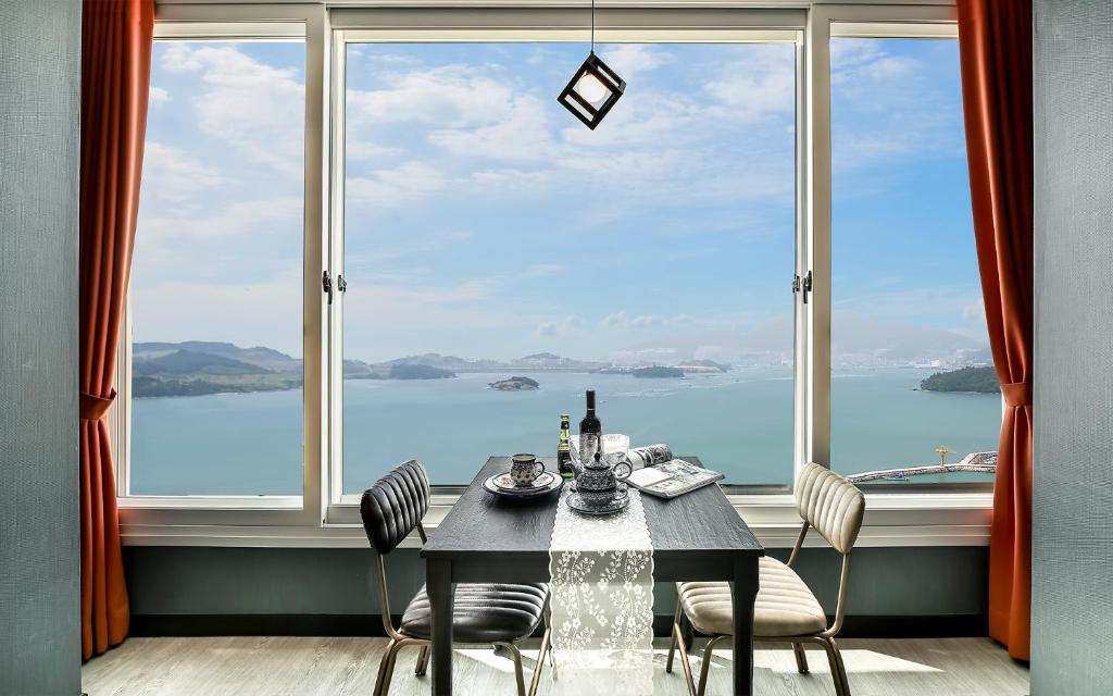 Yeosu Blooming Pension - Casa De Una Habitación