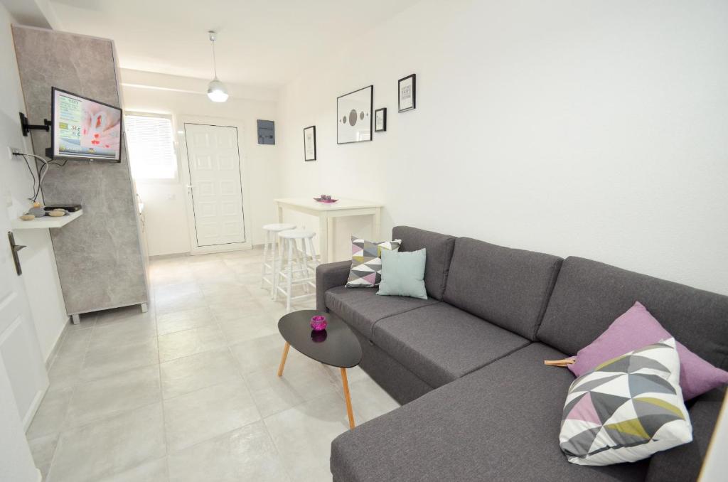 Bay View Apartments - 9