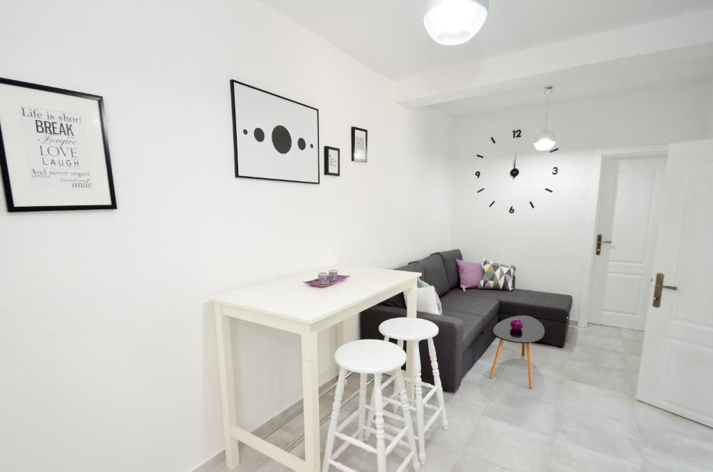 Bay View Apartments - 3