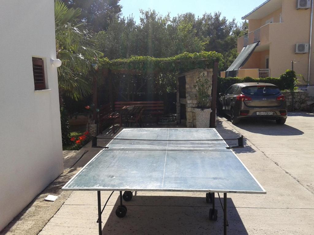 Stolný tenis v ubytovaní Apartments Tomislav Mamic alebo v jeho okolí