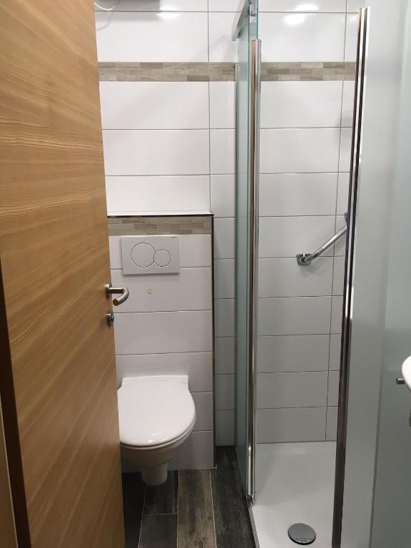 Bilik mandi di Haus Lisa