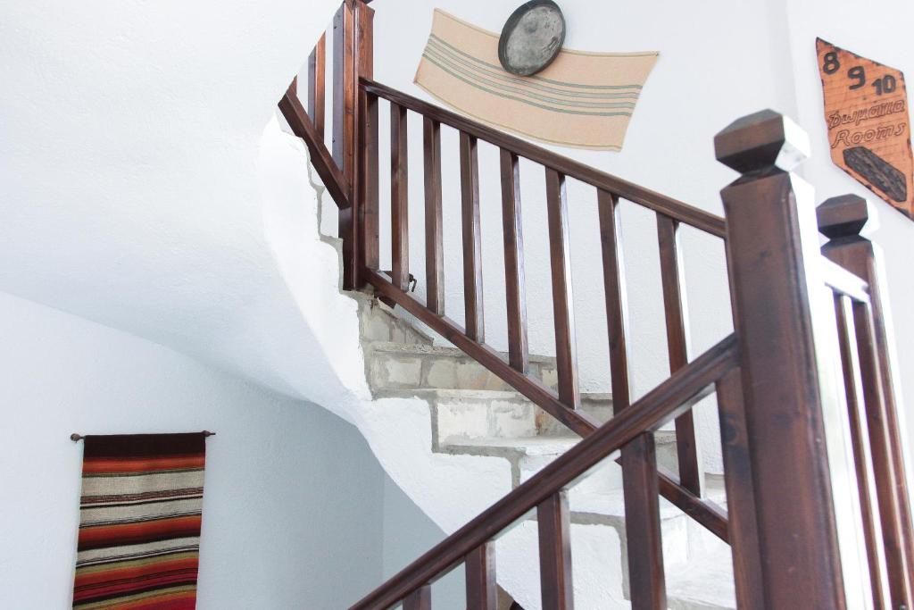 Aria's House Studios & Apartments - 16