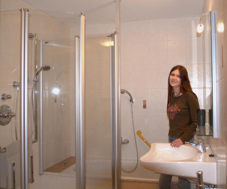 A bathroom at Apartments Grabler