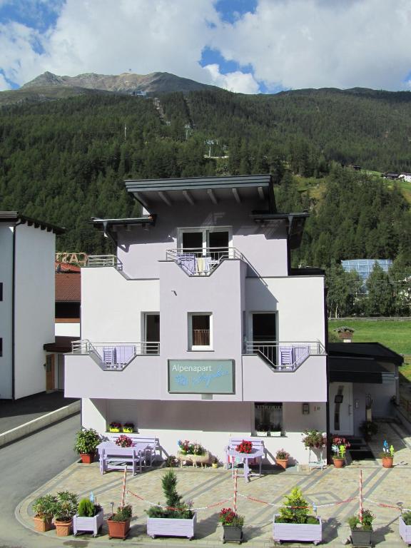 Výhľad na hory alebo výhľad na hory priamo z apartmánového hotela