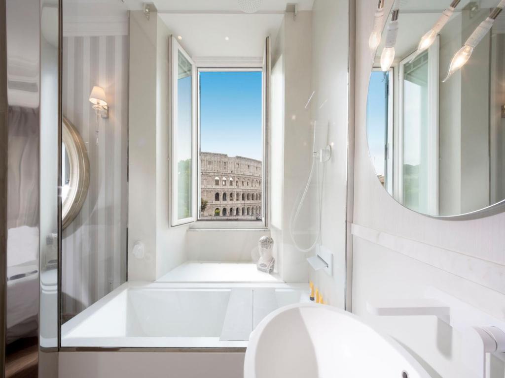 Hotel Palazzo Manfredi – Small Luxury Hotels of the World - Master Double Room
