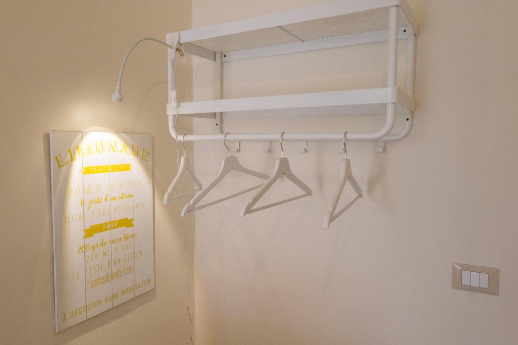 B&B In Acquaviva - Chambre Simple Avec Salle De Bains Privative