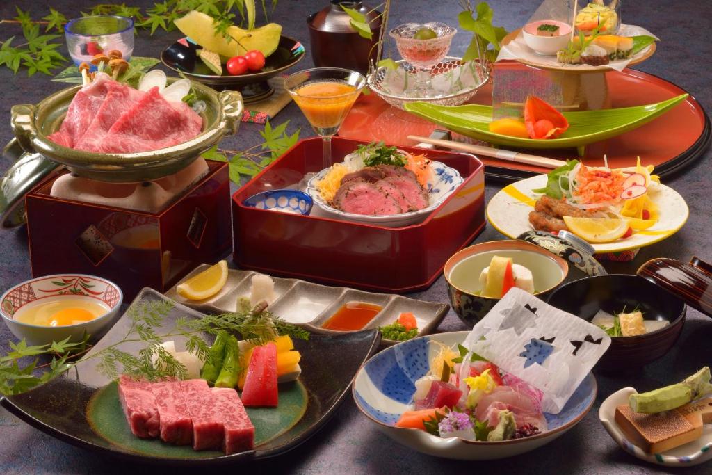 Matur á eða í nágrenni ryokan-hótelanna
