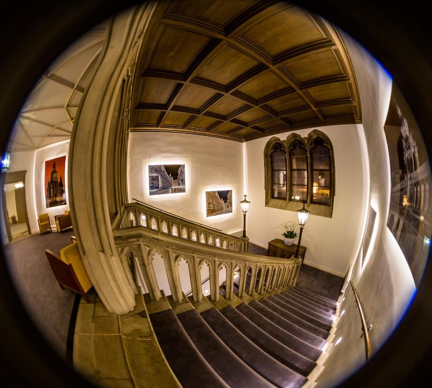 Hotel Schloss Eckberg - Resim 45