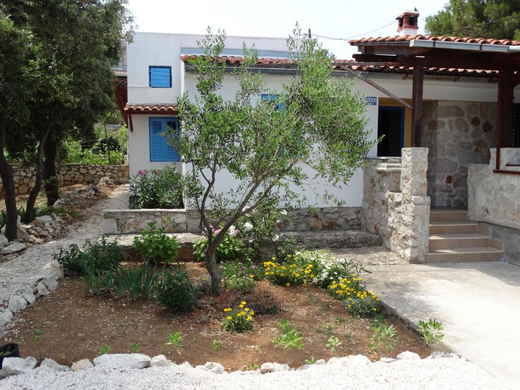 House by the sea - Housity