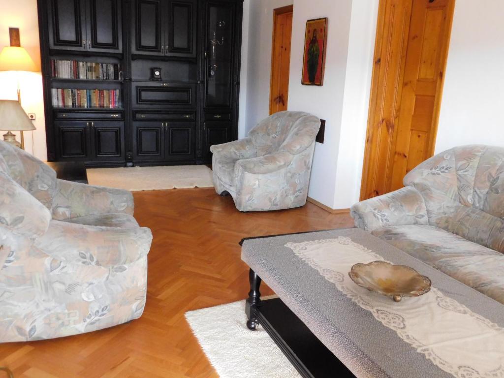 Posezení v ubytování Family Vacation Home Topolnitza
