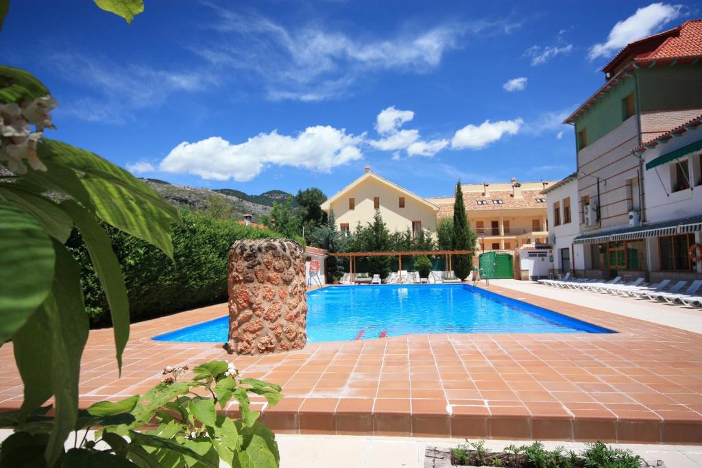 สระว่ายน้ำที่อยู่ใกล้ ๆ หรือใน Hotel Rural Montaña de Cazorla