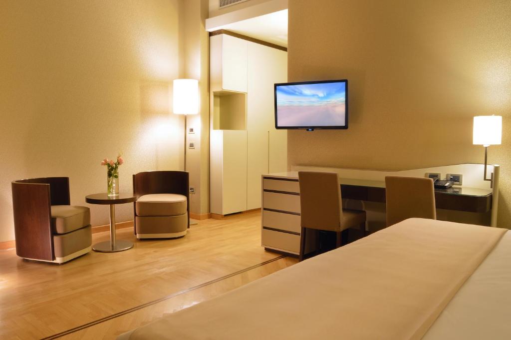 Palazzo Esedra - Resim 12