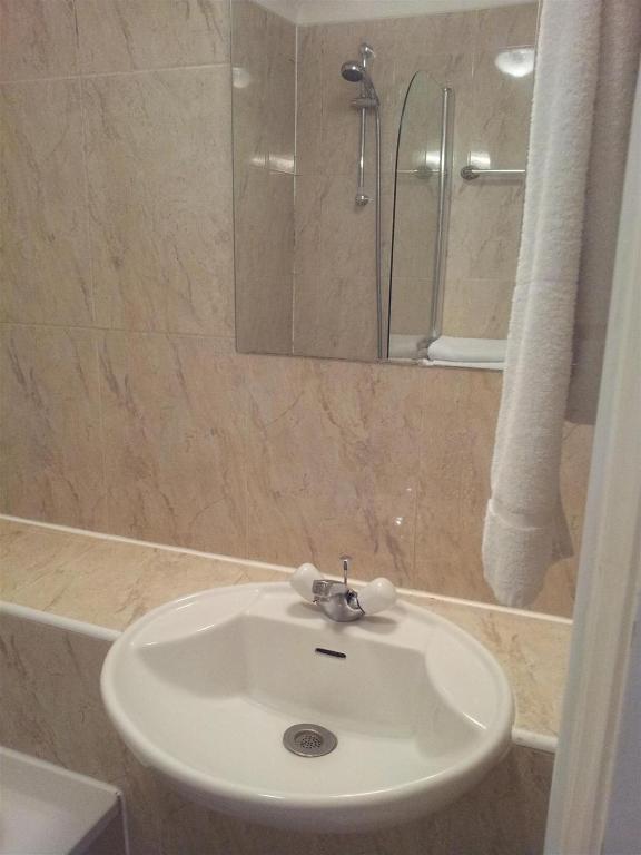 West Cromwell Hotel - Resim 23