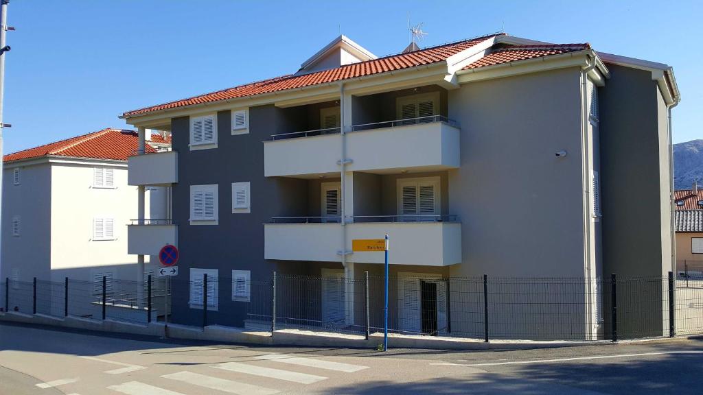 Budova, kde se apartmán nachází