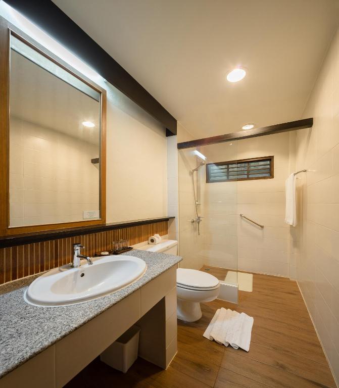 Baðherbergi á Regent - Chalet, Hua Hin