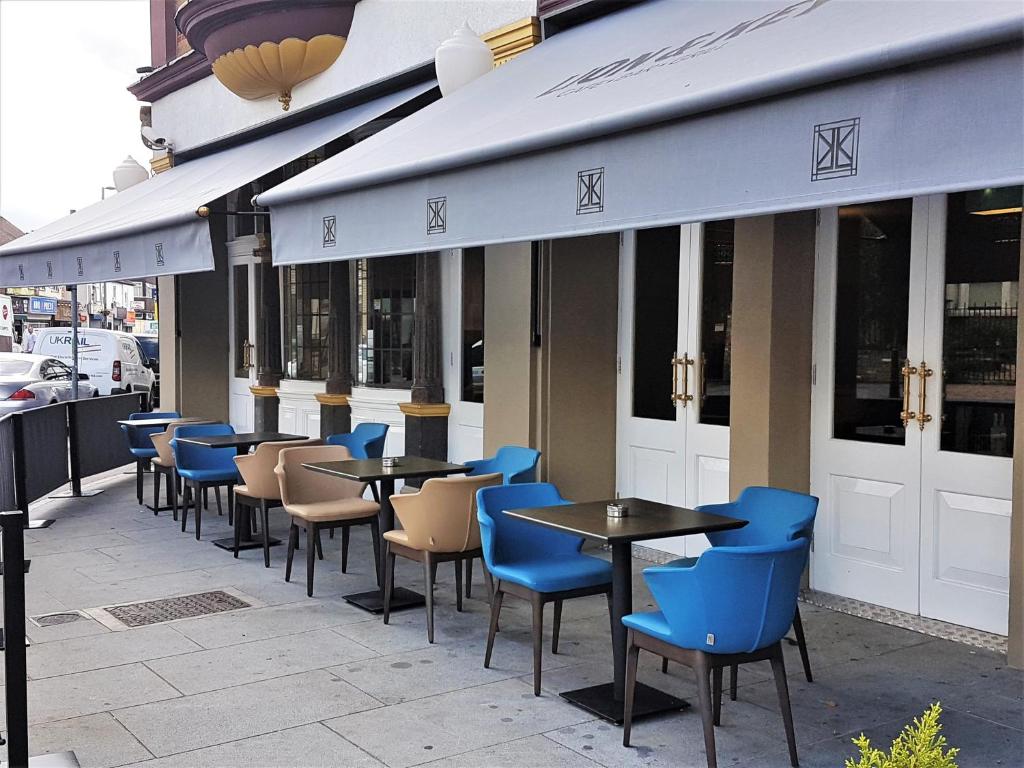 The Lion & Key Hotel