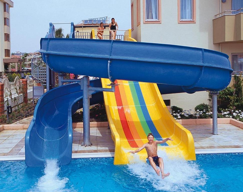 Bazén v ubytování Side Star Park Hotel - All Inclusive nebo v jeho okolí