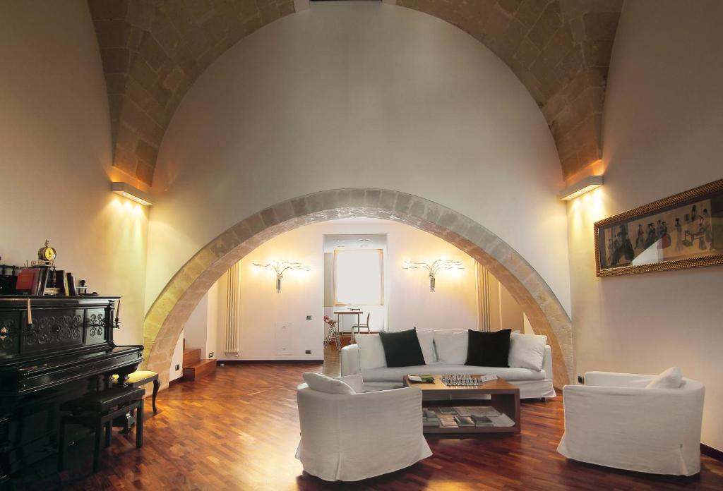 TV a/nebo společenská místnost v ubytování Antica Civita Luxury Room