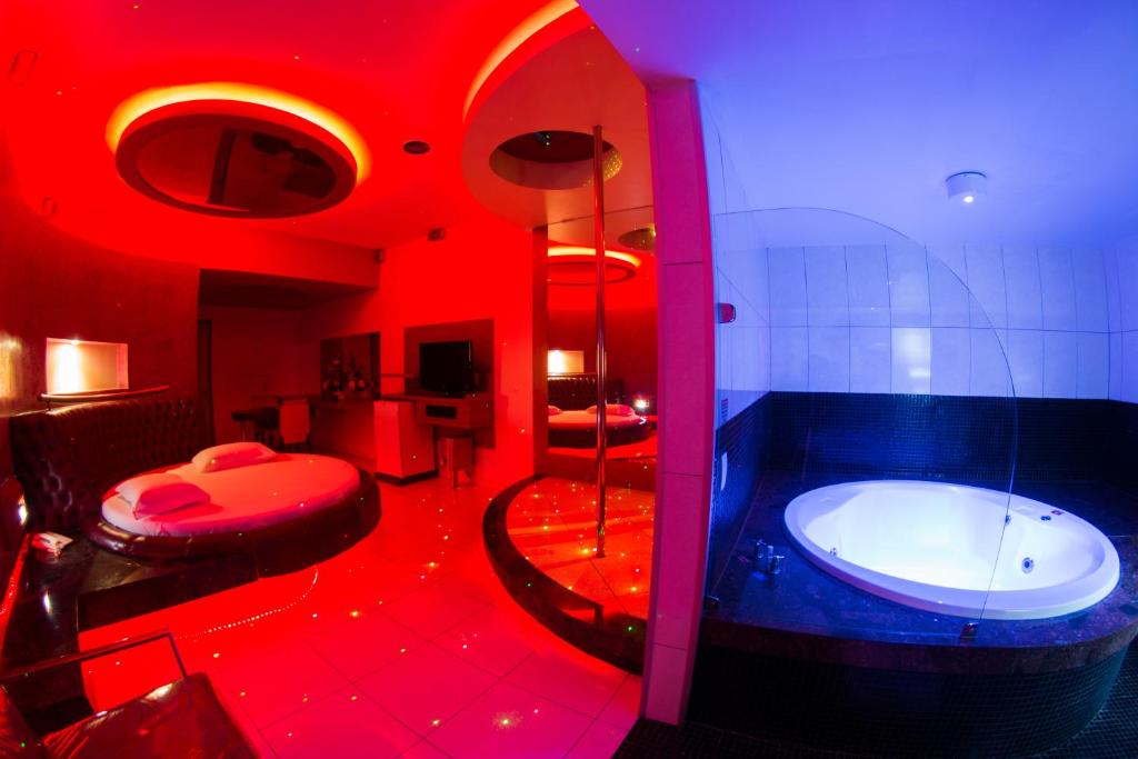  Netuno Motel (Adults Only)