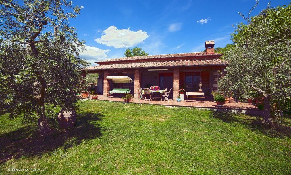 Ogród w obiekcie Agriturismo La Valle degli Ulivi