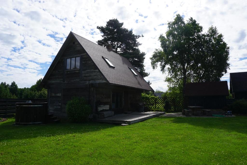 Priežmuiža - Twee Slaapkamers Huis