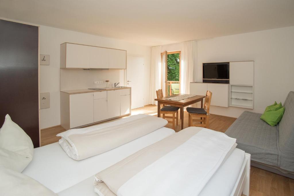 Seehaus Familie Leifer - Apartment With Garden View