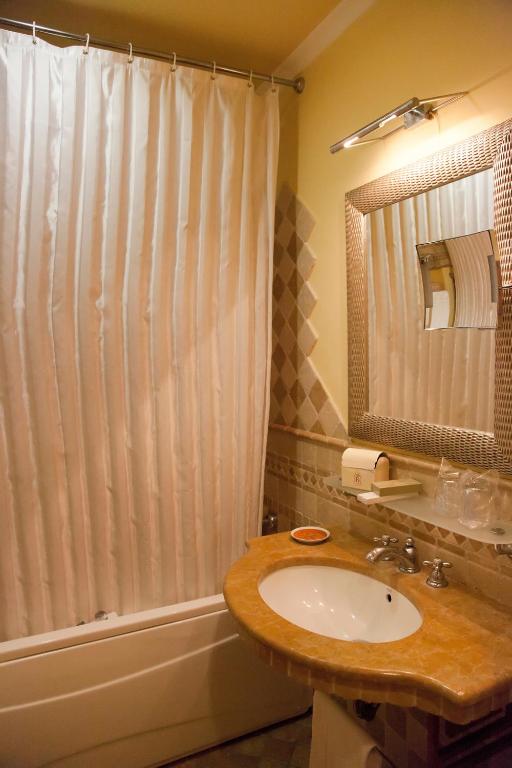 Koupelna v ubytování Hotel Tritone Lipari